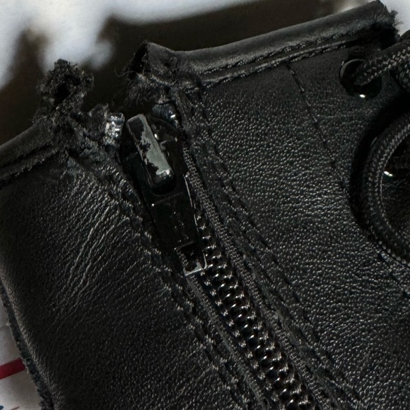 Dr. Martens 1460 J. Lace Up Side Zipper Combat Boots Size US 1 - Picture 6 of 12